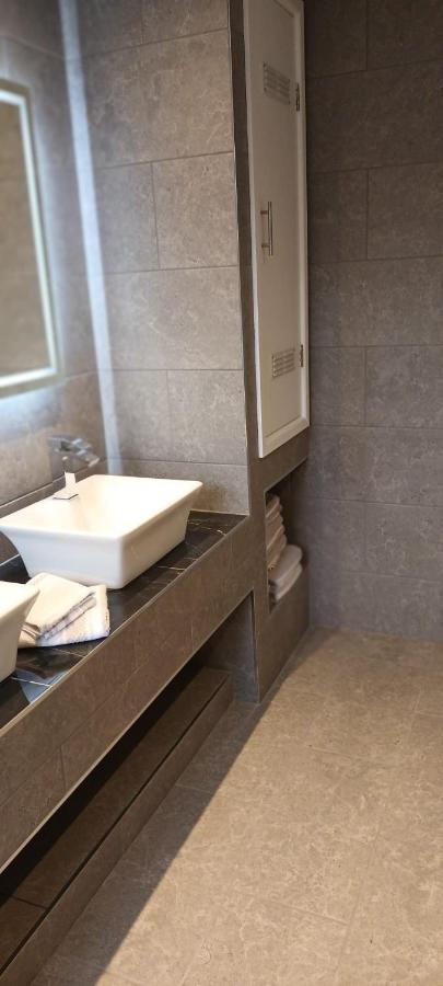 Rydal House 2 Bedroom House With Upstairs Bathroom Holiday home