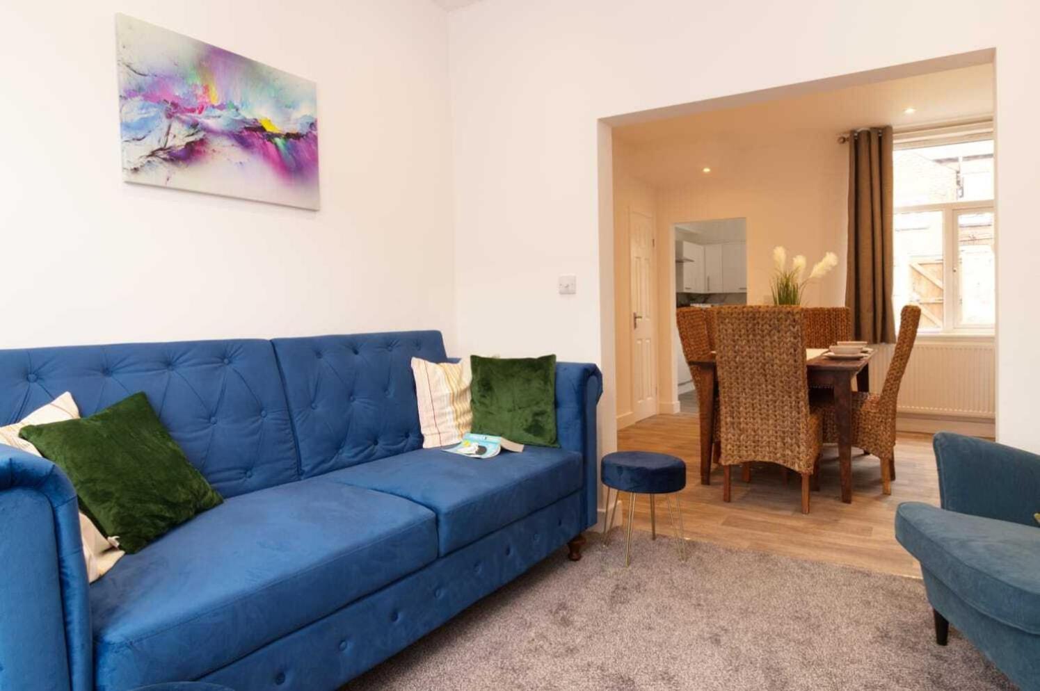 Rydal House 2 Bedroom House With Upstairs Bathroom Holiday home *